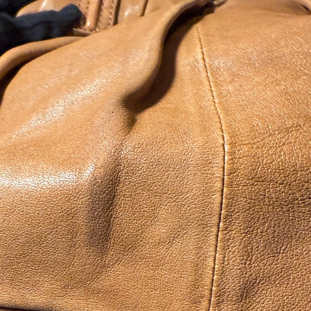Tory Burch Leather Crossbody/Shoulder Hobo Bag - Picture 7 of 13